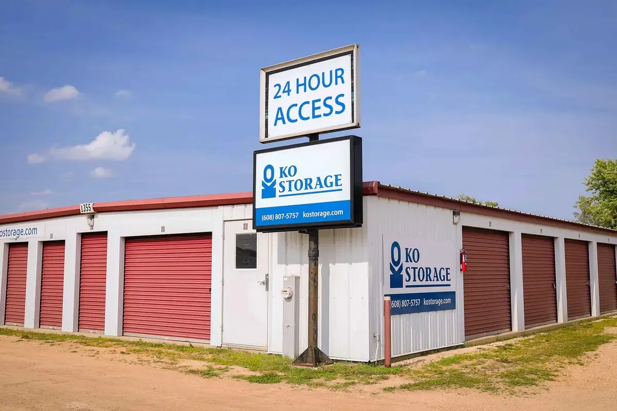 25 hour access sign