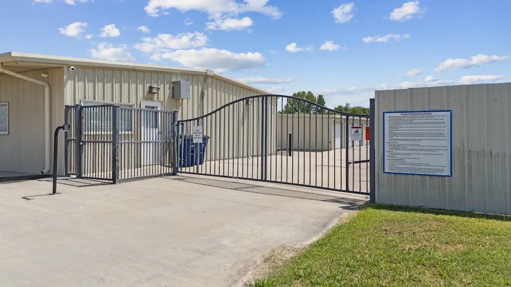 Security gate at KO Storage