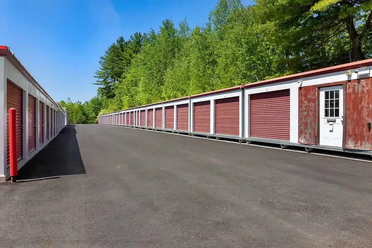 Drive up units at KO Storage