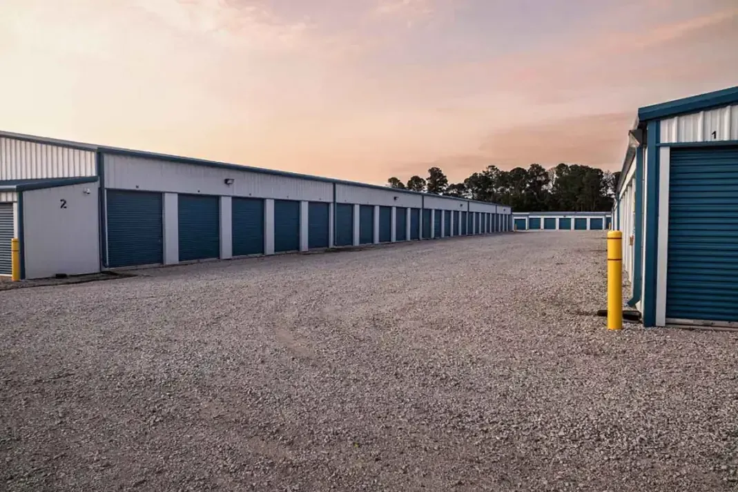 Drive up units at KO Storage