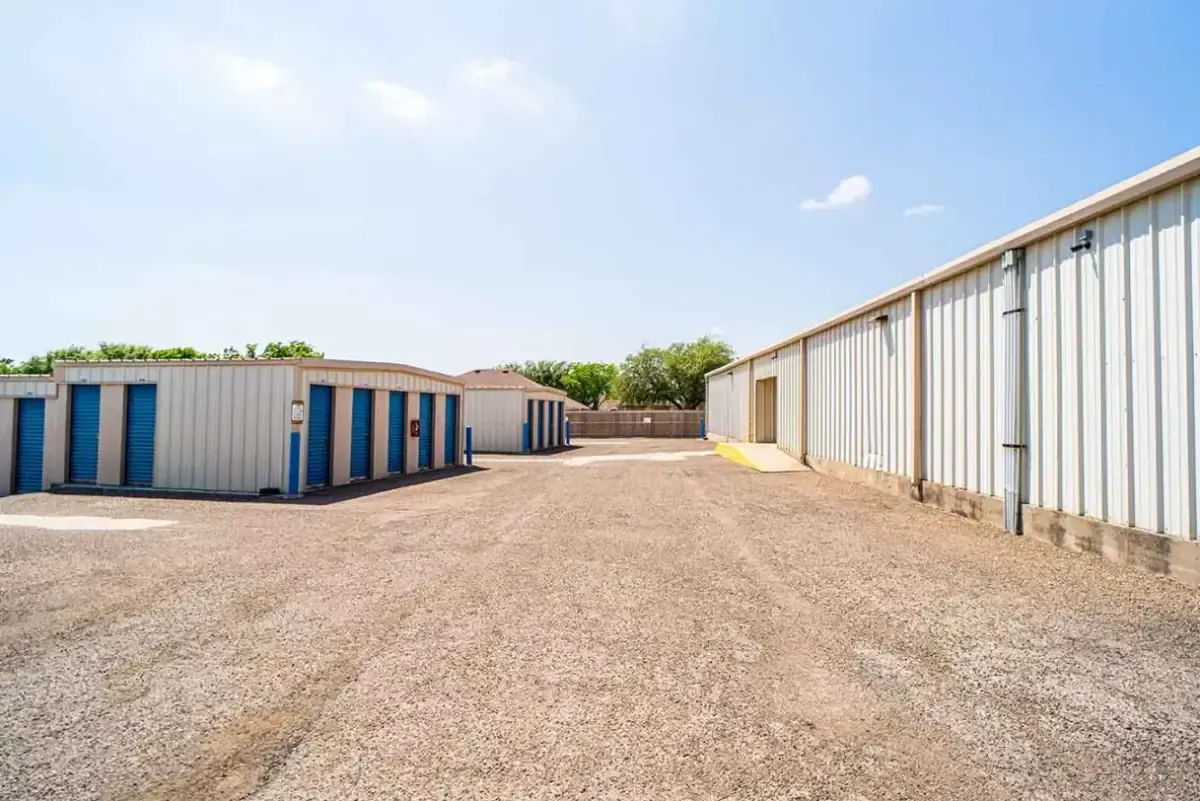 Drive up units at KO Storage