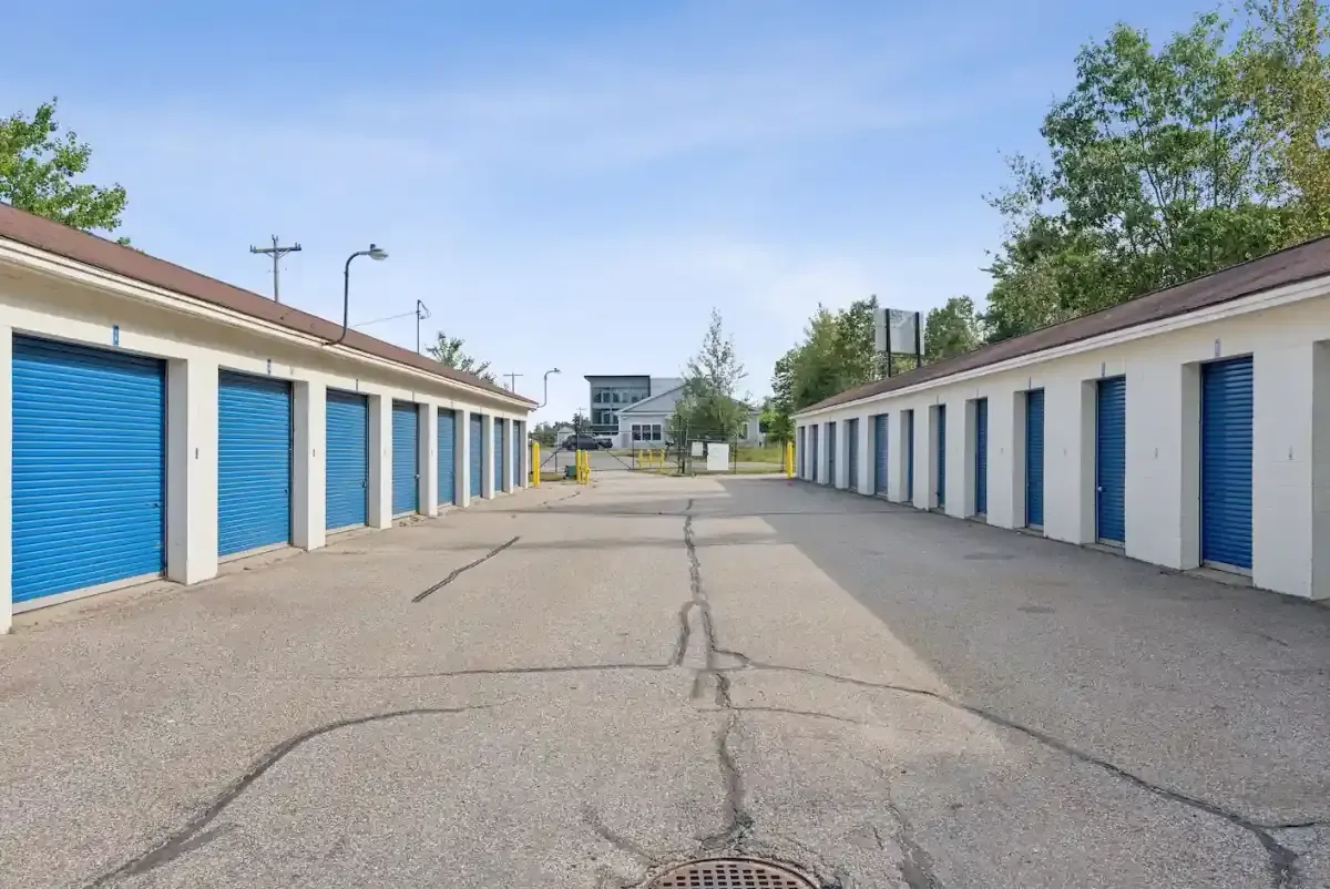 Drive up units at KO Storage