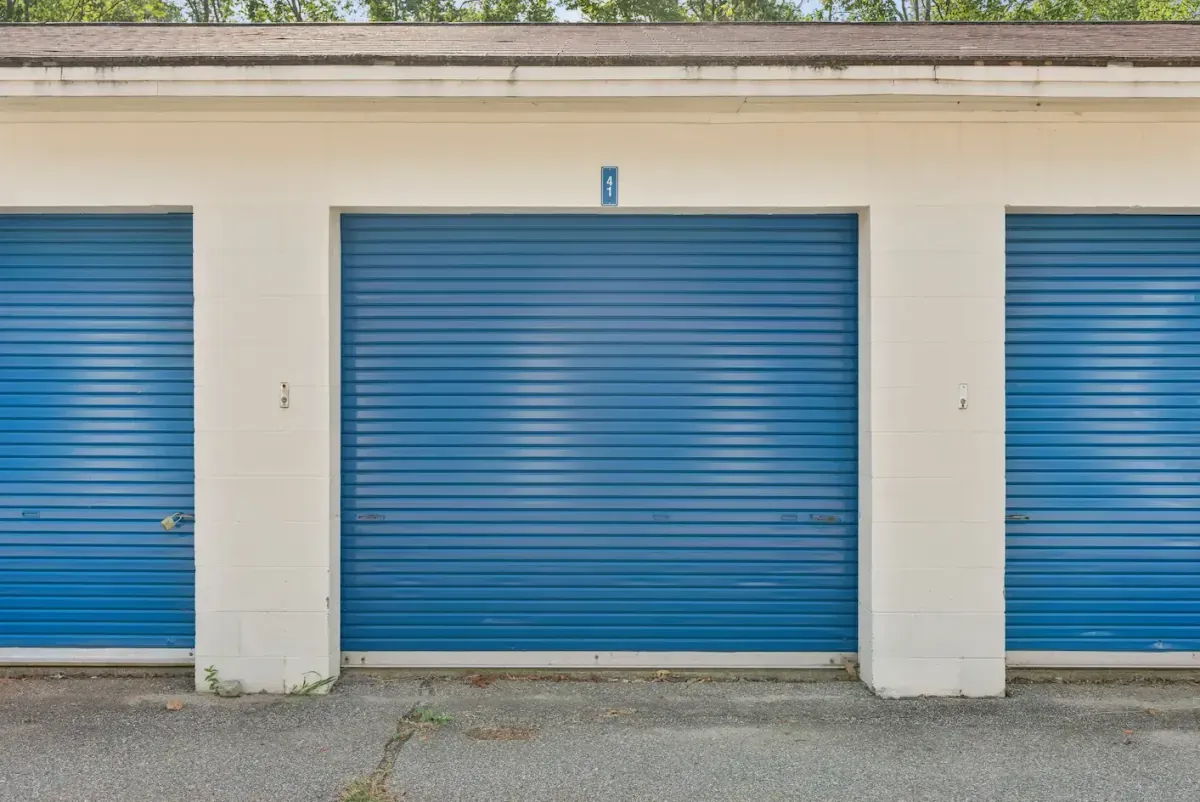 Drive up units at KO Storage