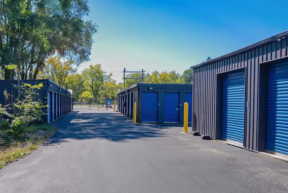 Drive up units at KO Storage