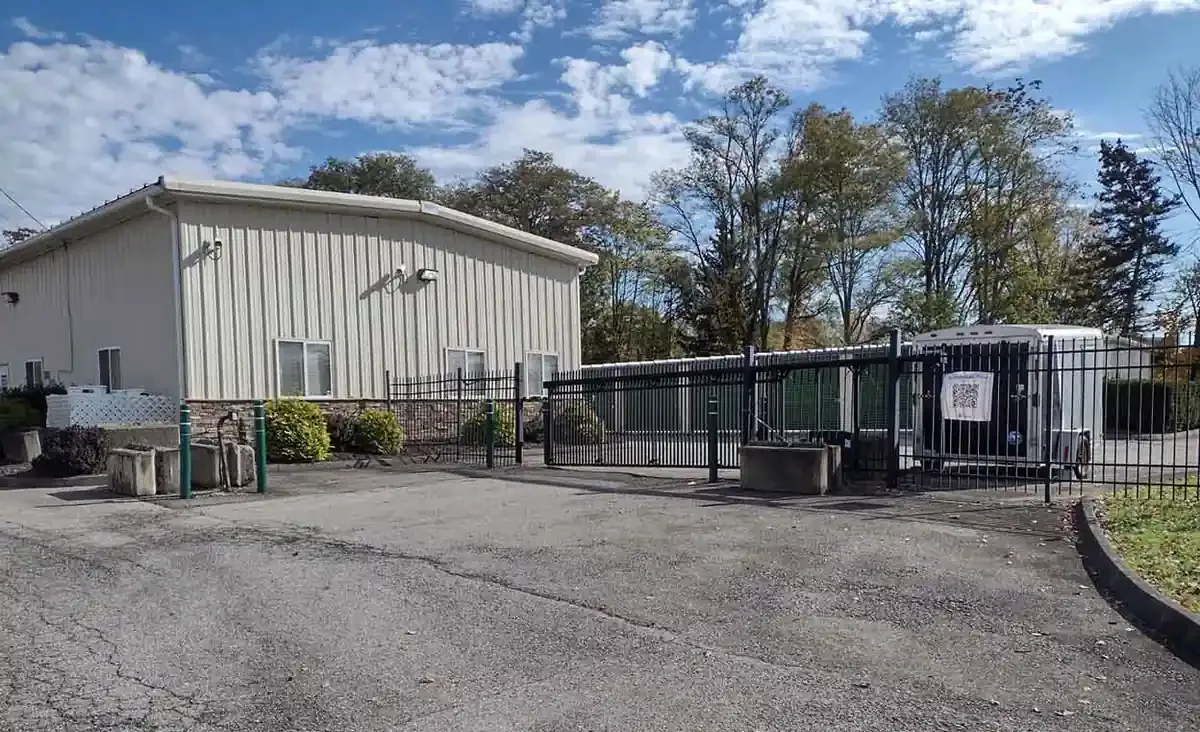 Security gate at KO Storage
