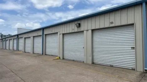 Drive up outdoor storage units at KO Storage facility in Topeka on S Kansas Ave