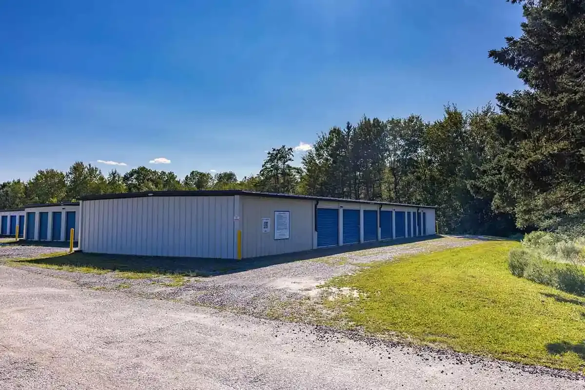 A storage unit building.