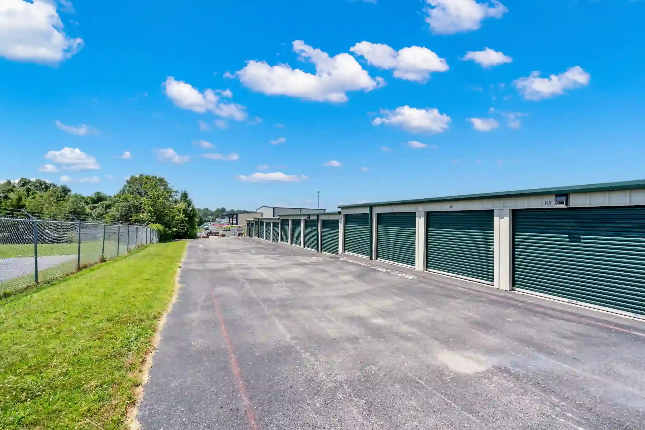 A row of units on the edge of the facility.